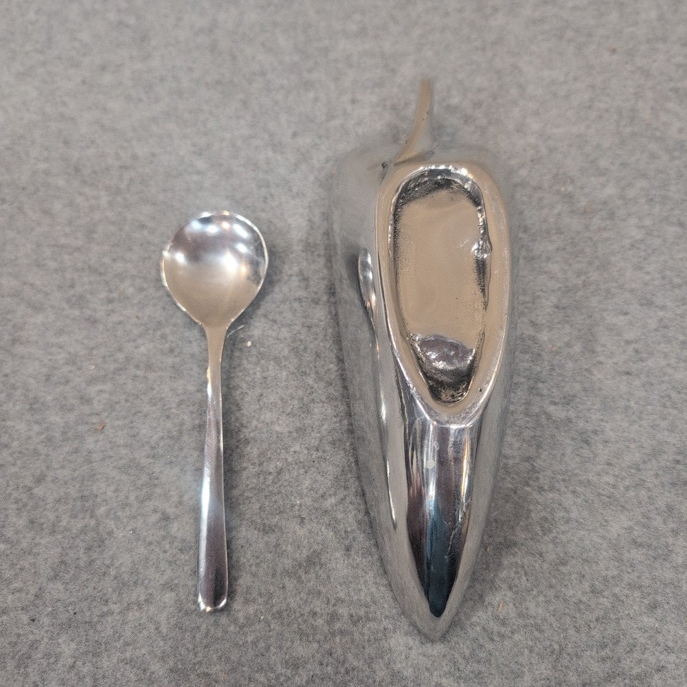 Pewter Leaf Shaped Salt Cellar with Matching Serving‎ Spoon Set - Picture 3 of 6